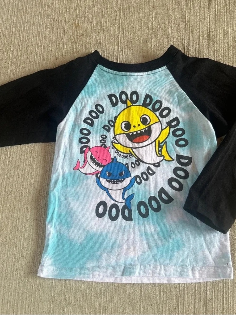 Kids Raglan Tee with Colorful Baby Shark Trio
